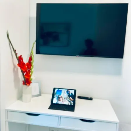 Luxury - Mit Balkon In Seenaehe Daire Gmunden