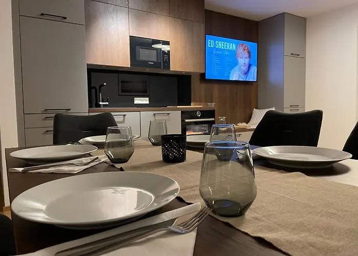 Luxury - Mit Balkon In Seenaehe *