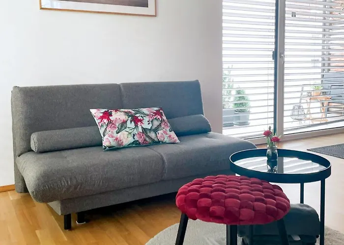 Luxury - Mit Balkon In Seenaehe غموندين