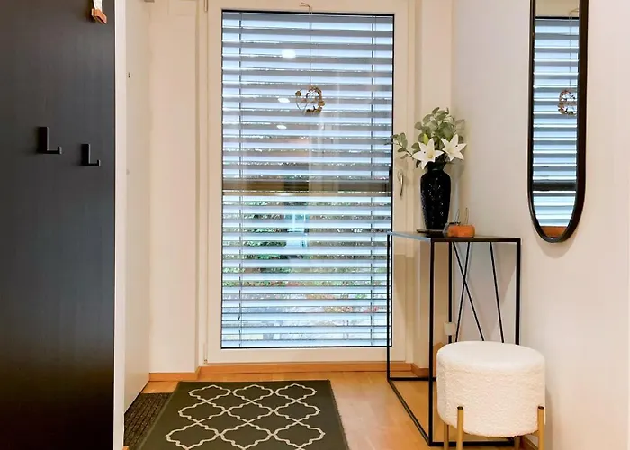 Luxury - Mit Balkon In Seenaehe شقة