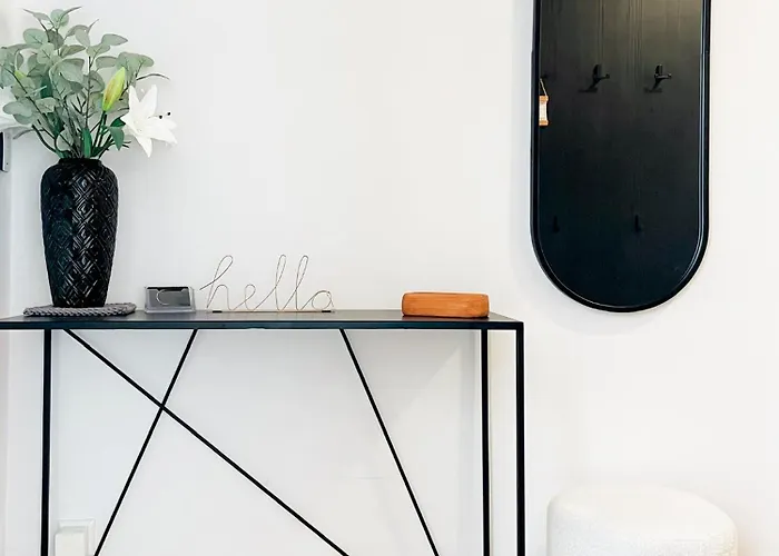 Luxury - Mit Balkon In Seenaehe *