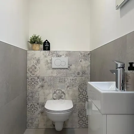 Luxury - Mit Balkon In Seenaehe Διαμέρισμα